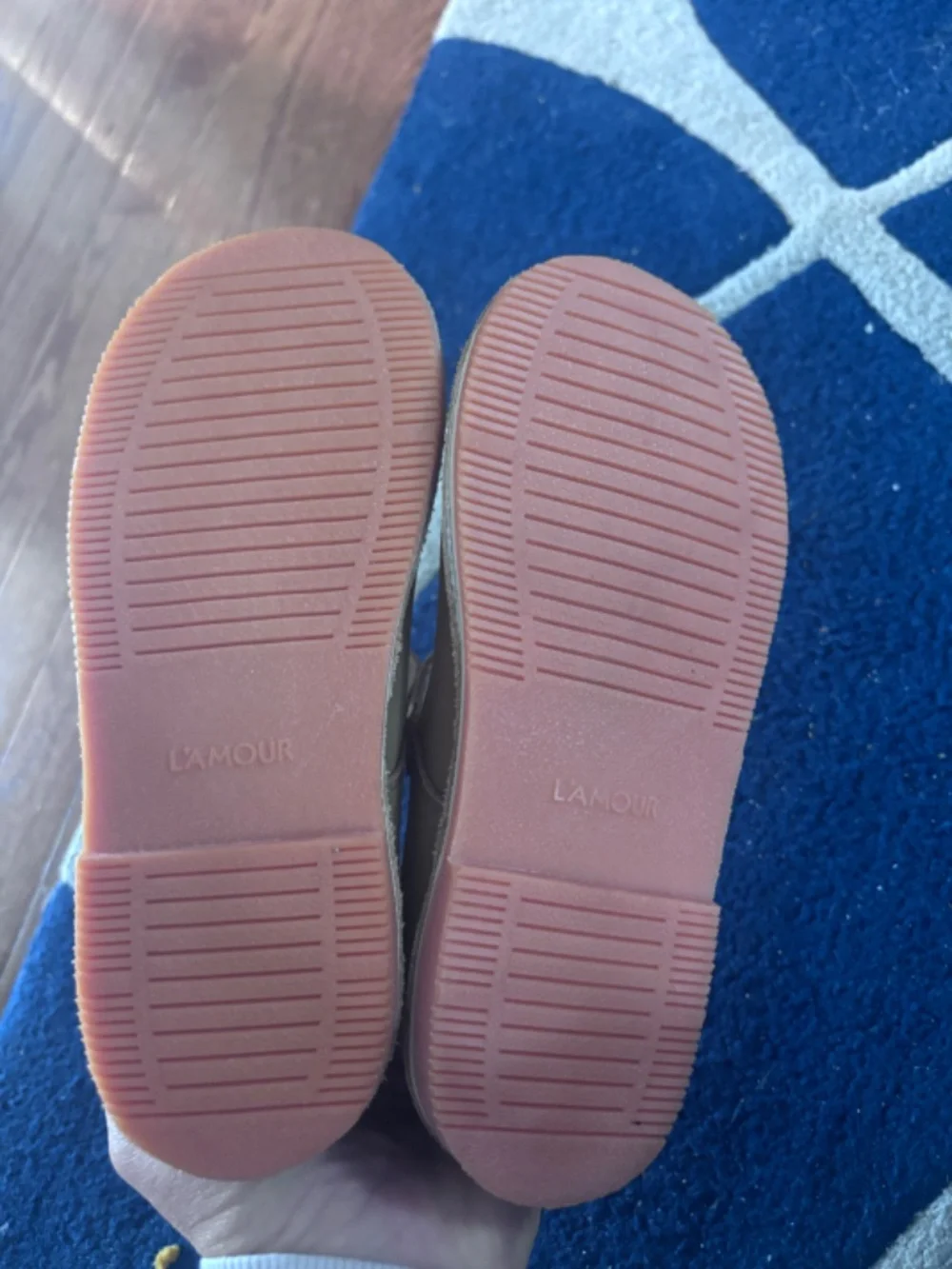 L'amour shoe girls size 13